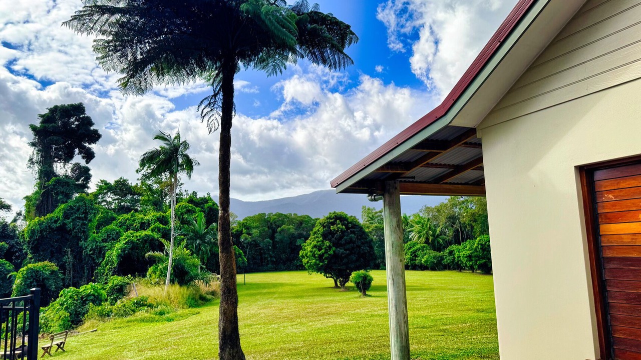 Photo of Outdoor in Aloomba