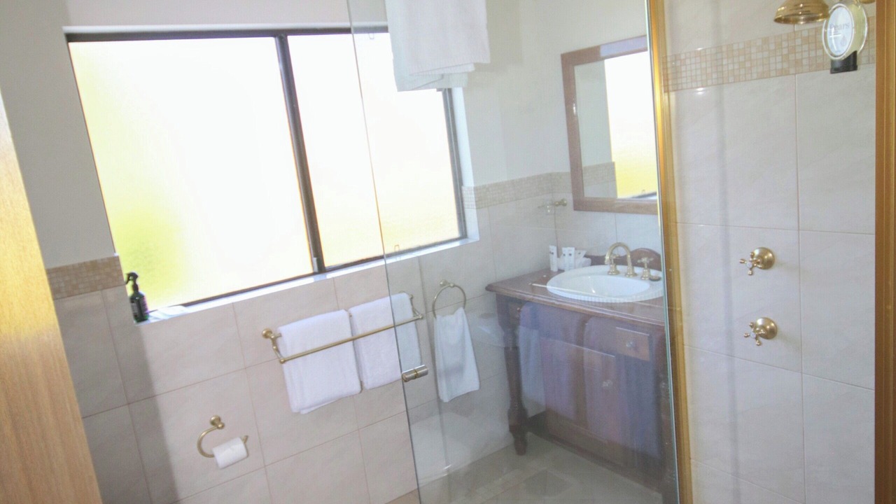 Photo of Bathroom in Possum Brush