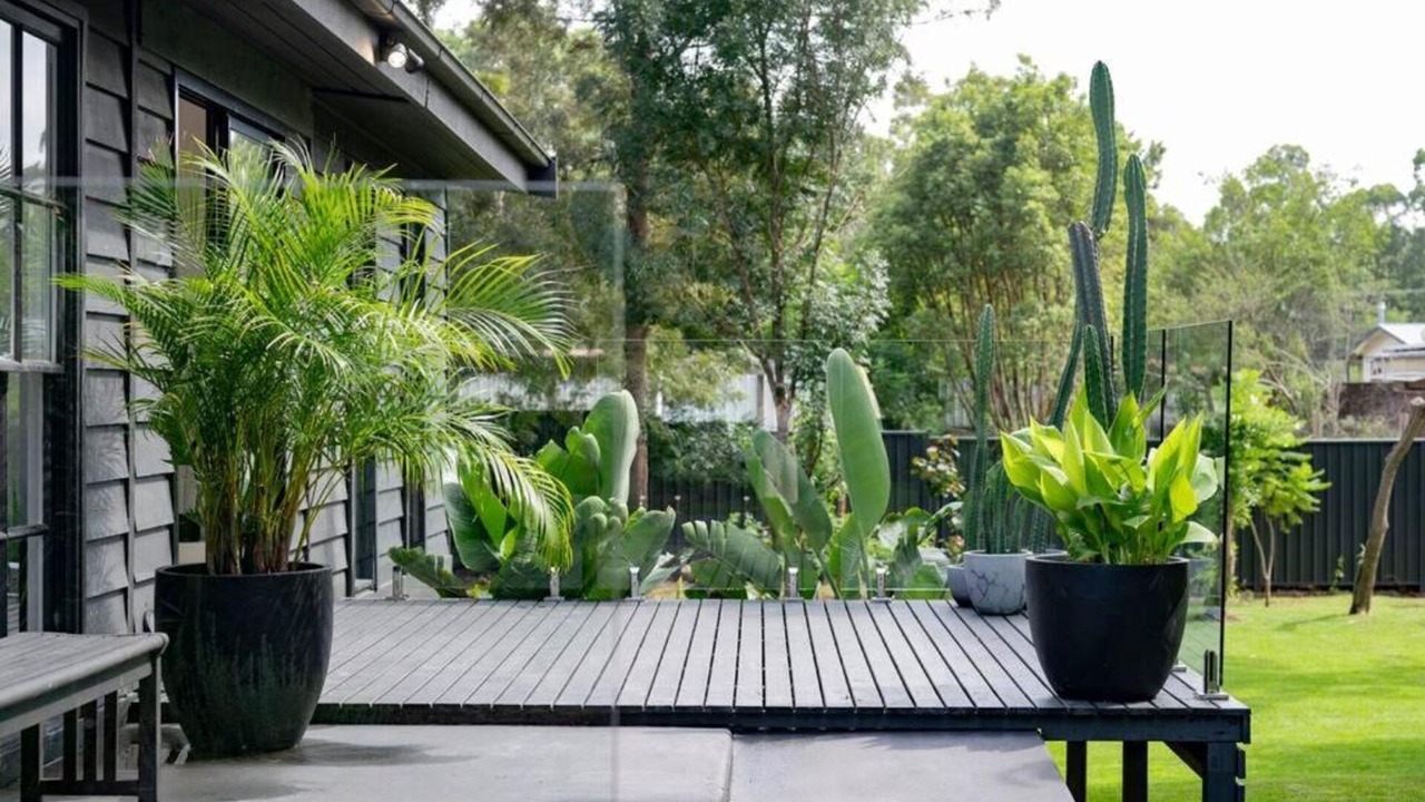 Photo of Patio Balcony in Broke