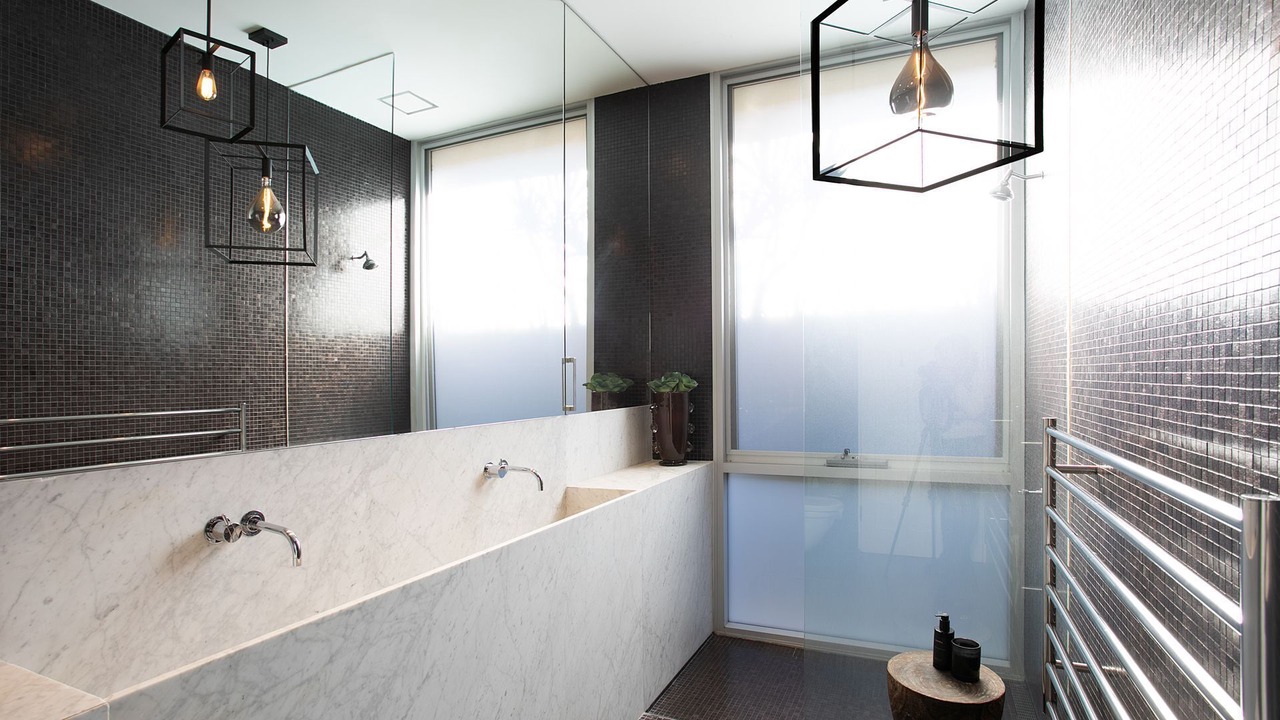 Photo of Bathroom in Clovelly