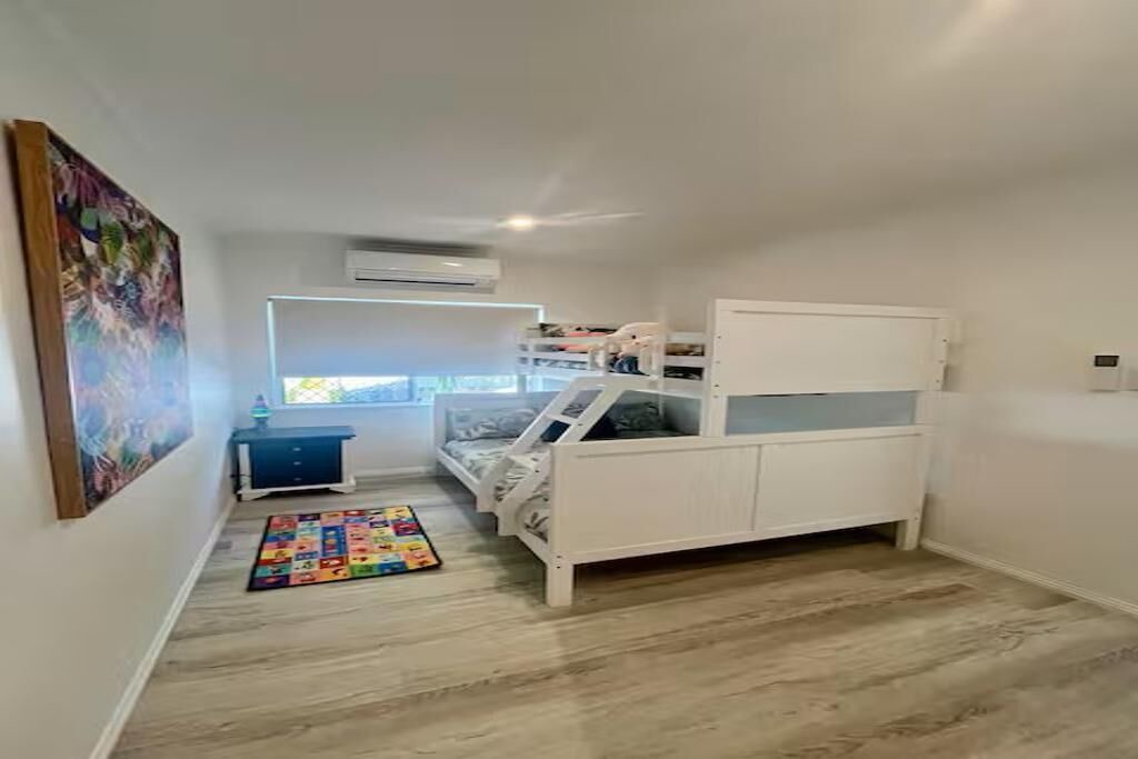 Photo of Bedroom in Trinity Beach