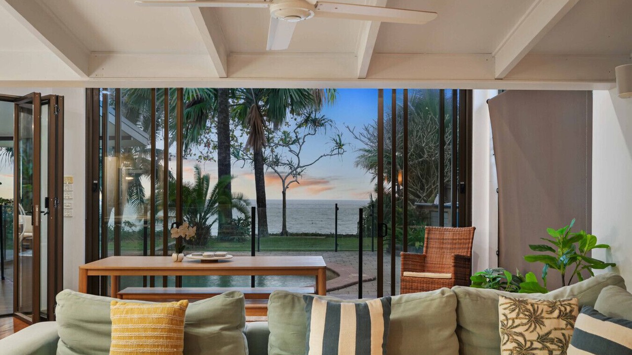 Photo of Livingroom in Holloways Beach