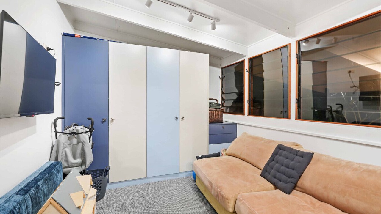 Photo of Livingroom in Holloways Beach