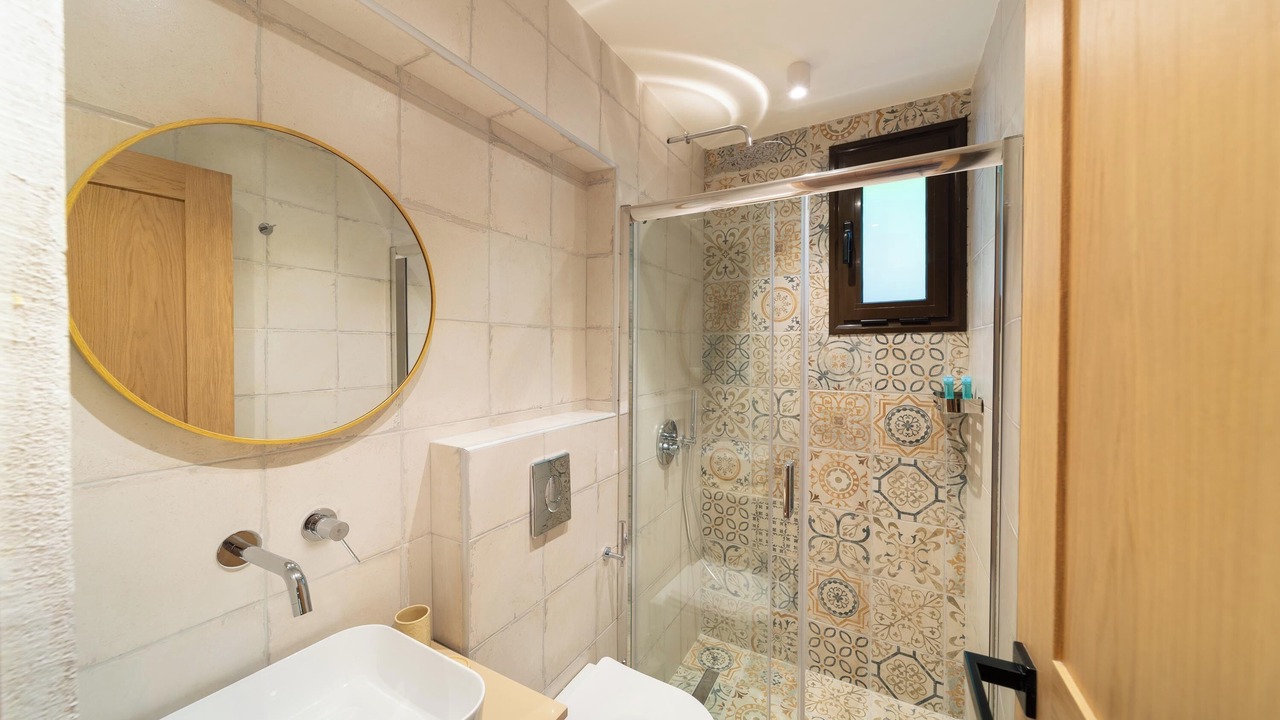 Photo of Bathroom in Rhodes Town
