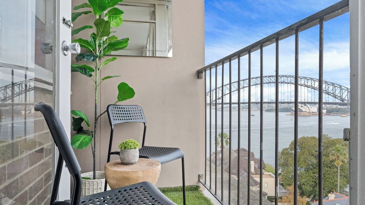 Photo of Patio Balcony in McMahons Point