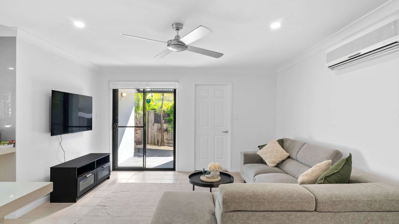 Photo of Livingroom in Pacific Pines