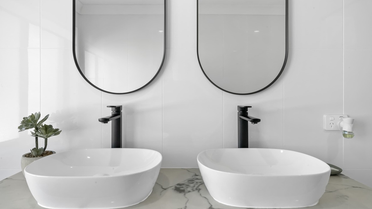 Photo of Bathroom in Pacific Pines