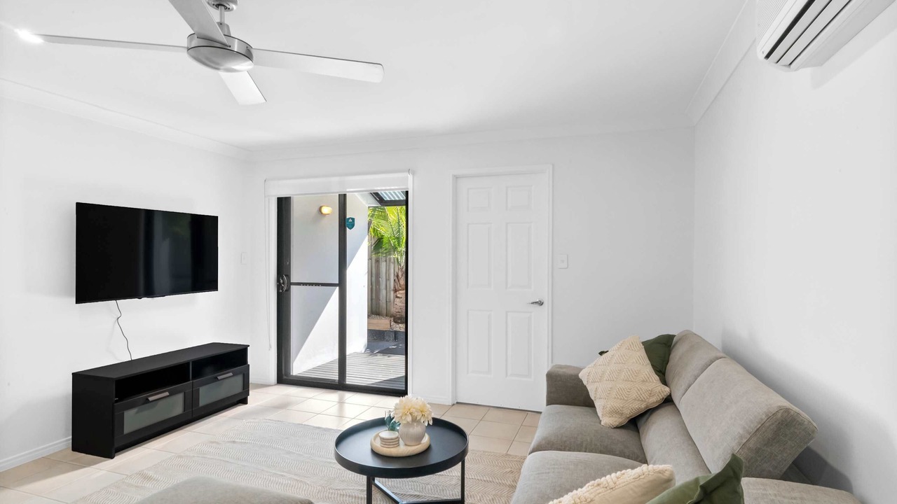 Photo of Livingroom in Pacific Pines