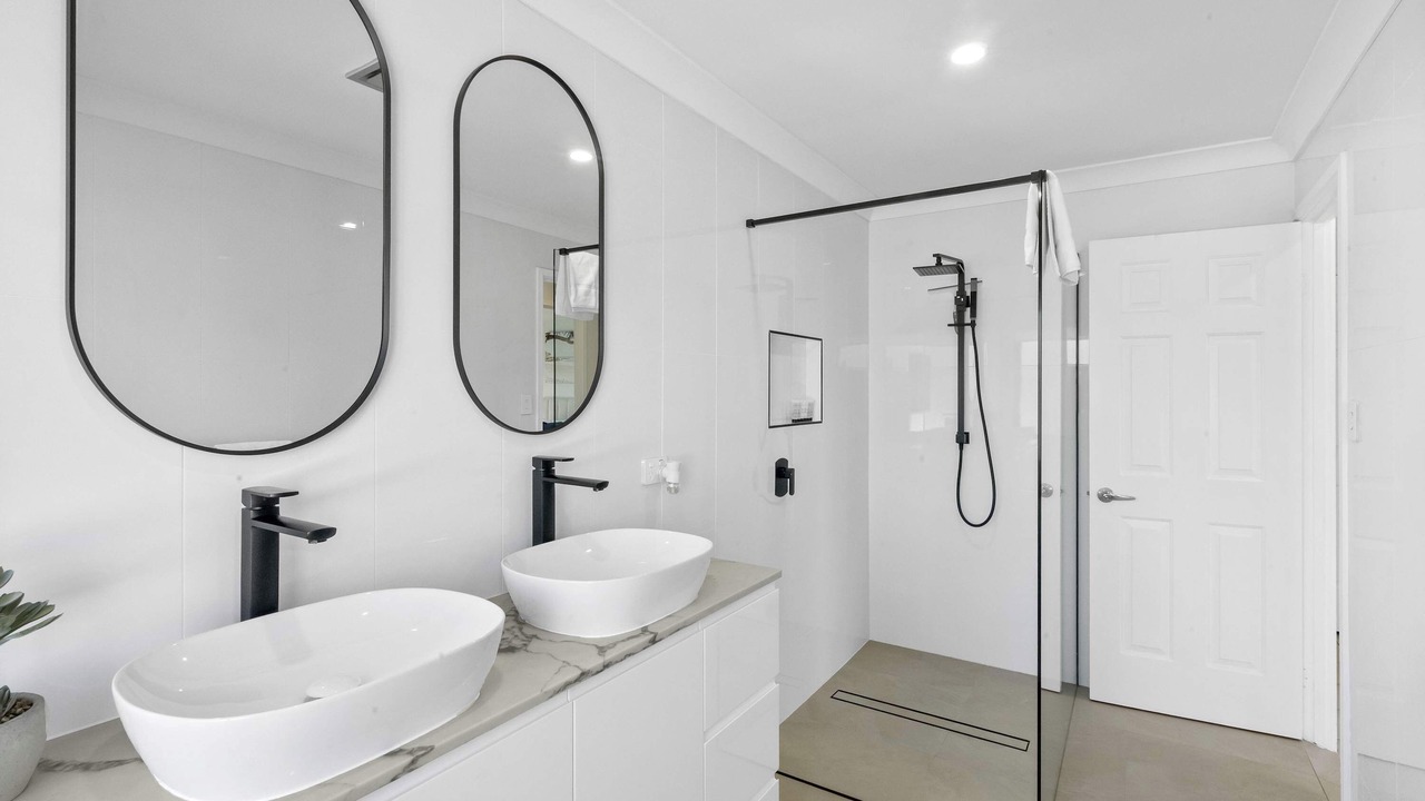 Photo of Bathroom in Pacific Pines