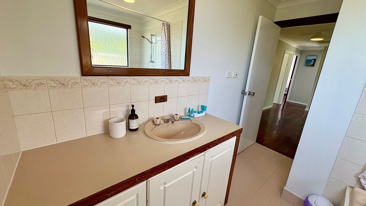 Photo of Bathroom in Peppermint Grove Beach