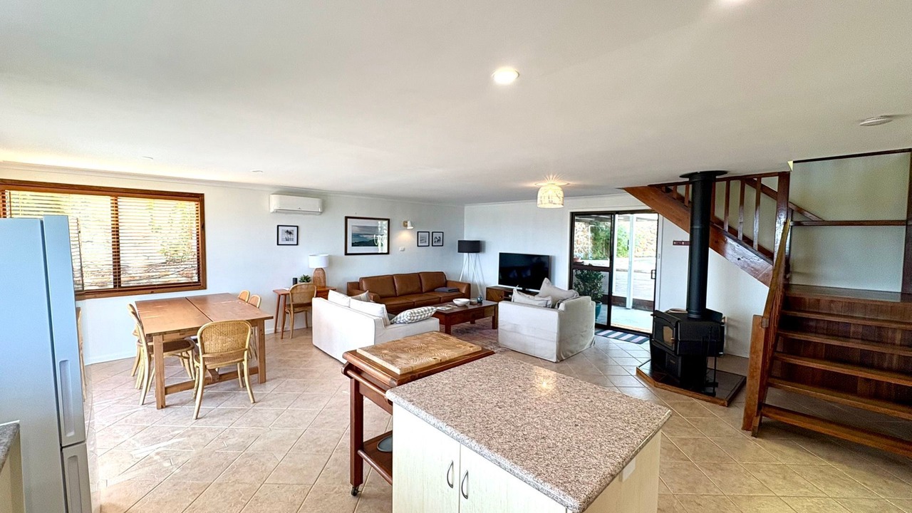 Photo of Livingroom in Peppermint Grove Beach