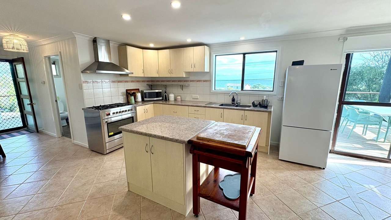 Photo of Kitchen in Peppermint Grove Beach