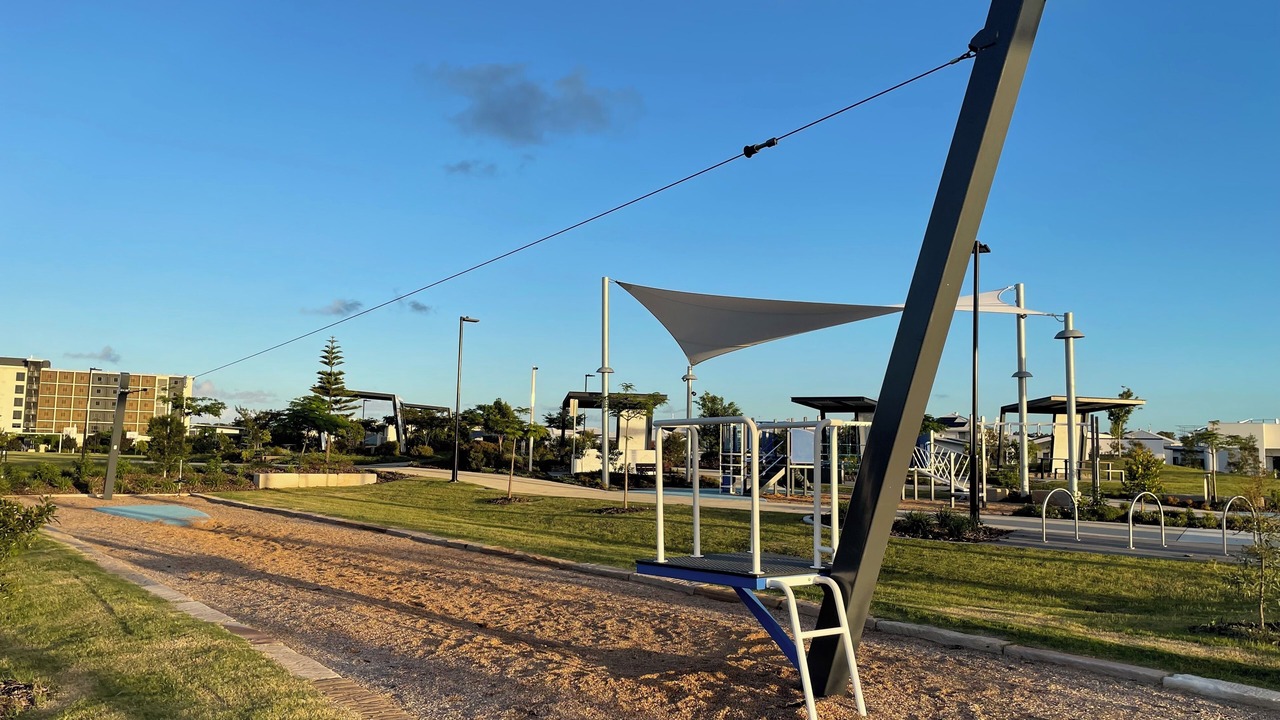 Photo of Others in Pelican Waters