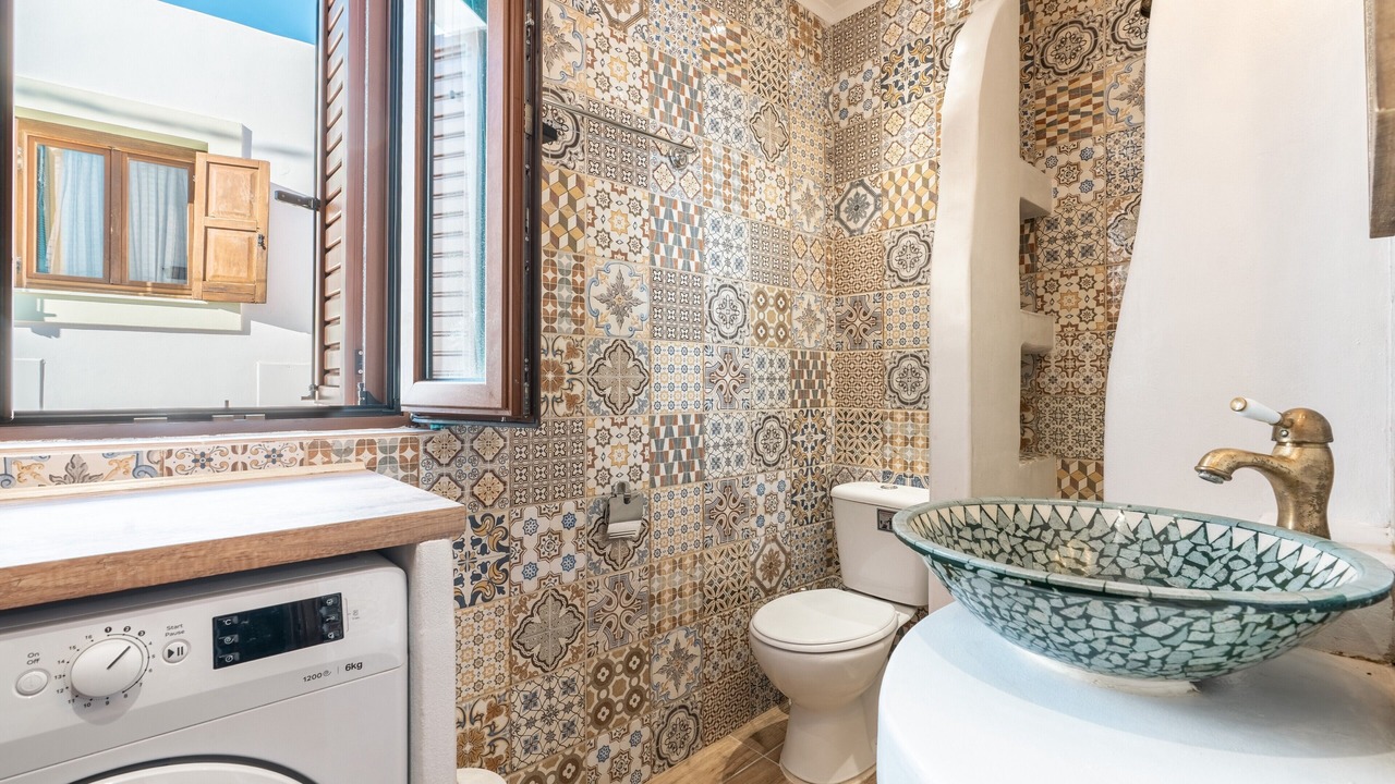 Photo of Bathroom in Kallithea