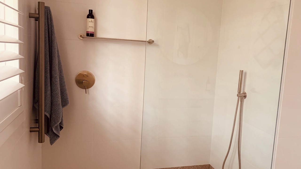 Photo of Bathroom in Orange