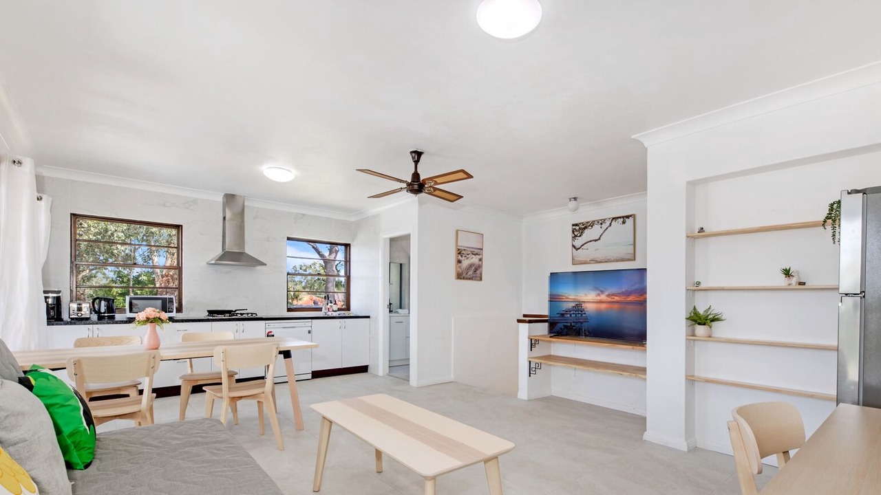 Photo of Livingroom in Thornleigh