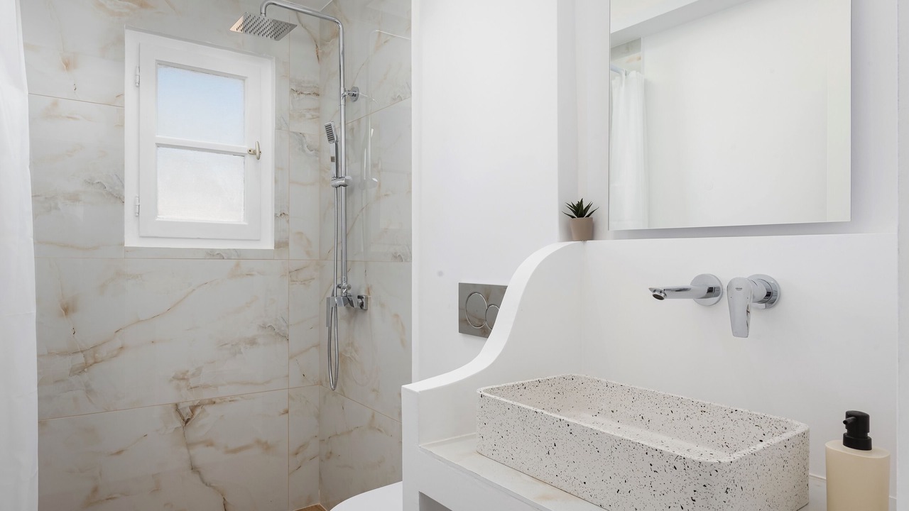 Photo of Bathroom in Naousa