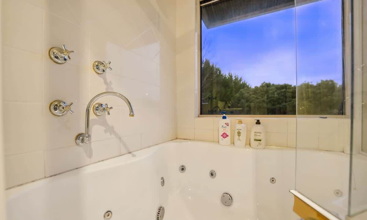 Photo of Bathroom in Balnarring