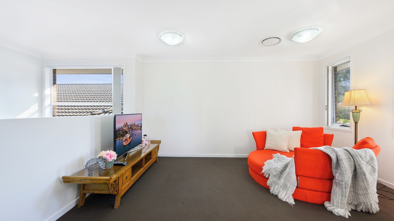 Photo of Livingroom in Cranebrook