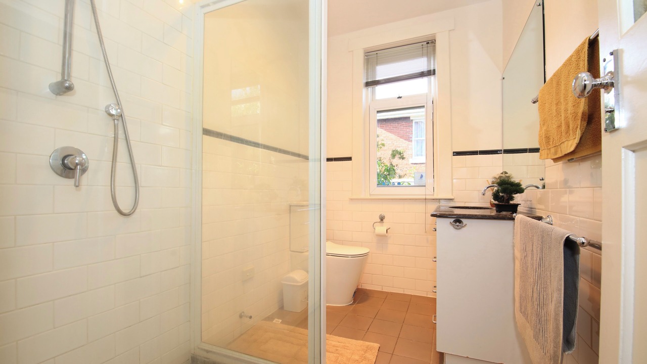 Photo of Bathroom in New Town