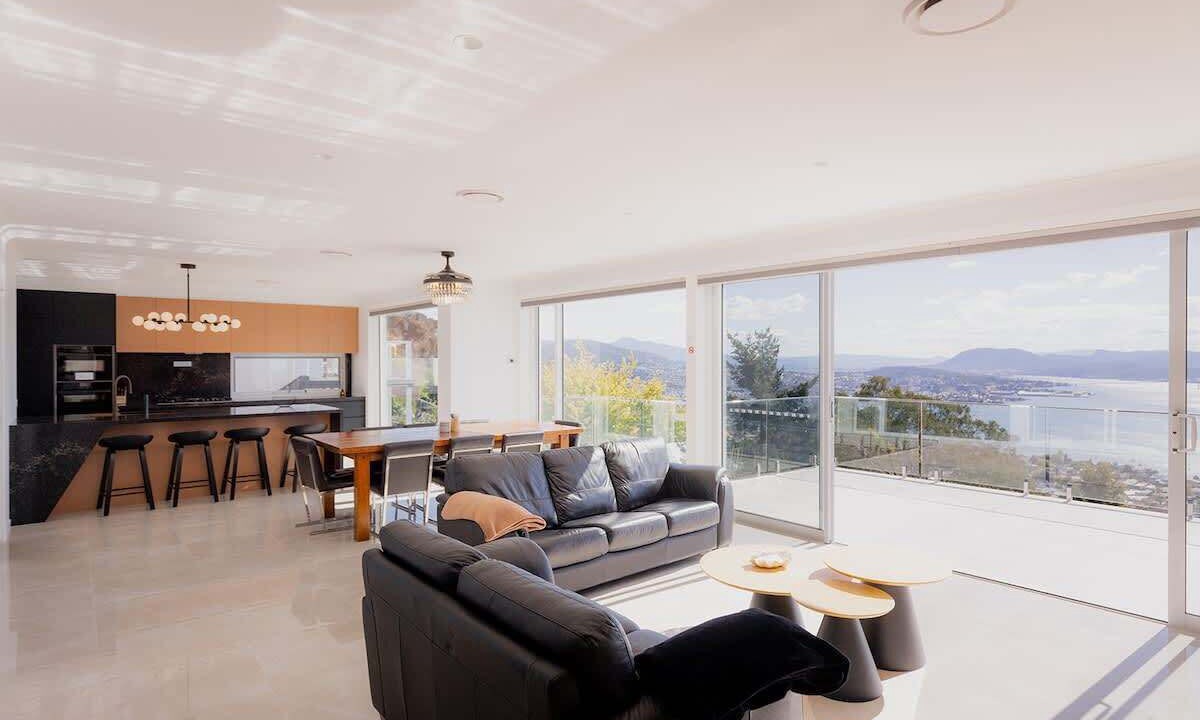 Photo of Livingroom in Sandy Bay
