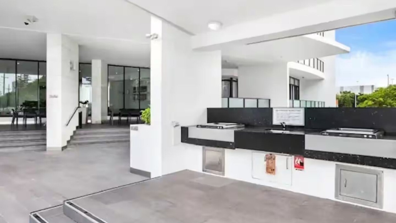 Photo of Patio Balcony in Broadbeach Waters