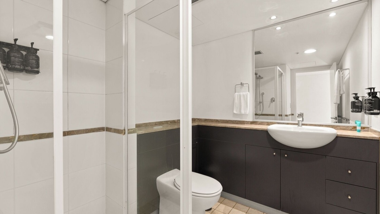 Photo of Bathroom in Haymarket