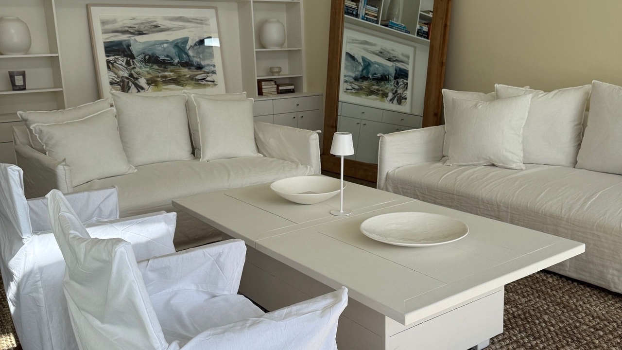Photo of Livingroom in North Coast