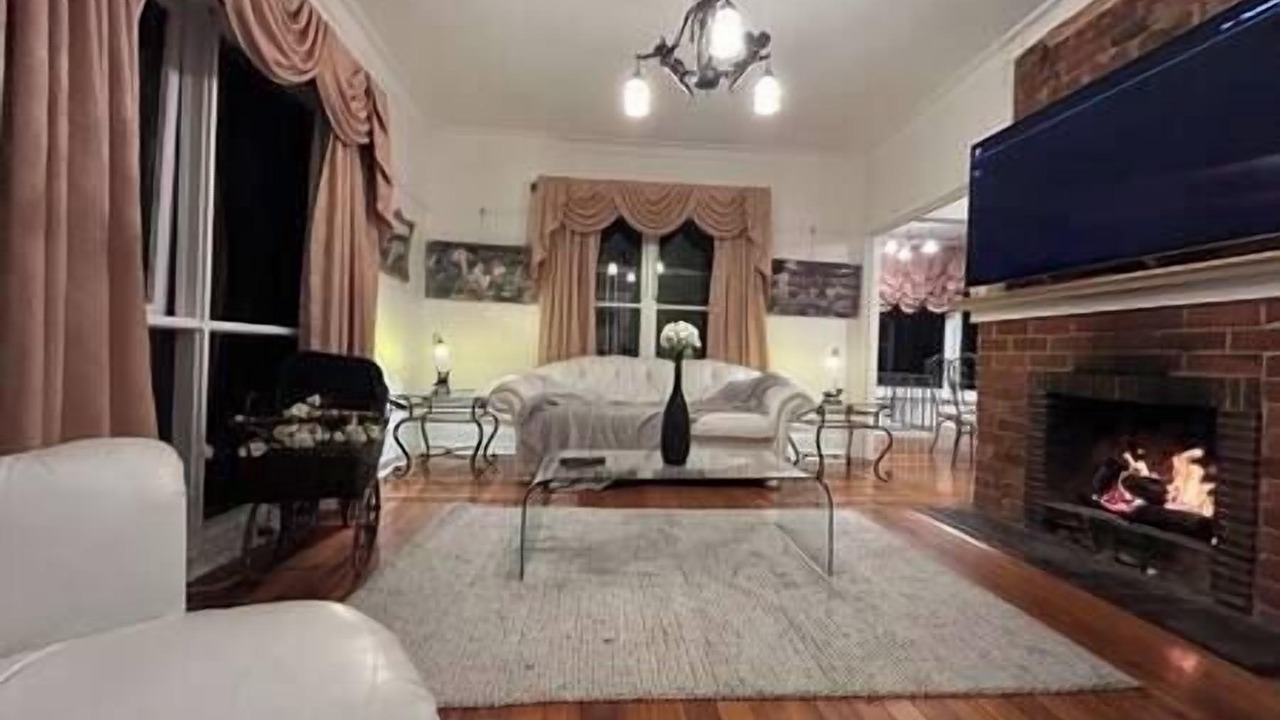 Photo of Livingroom in Kalorama