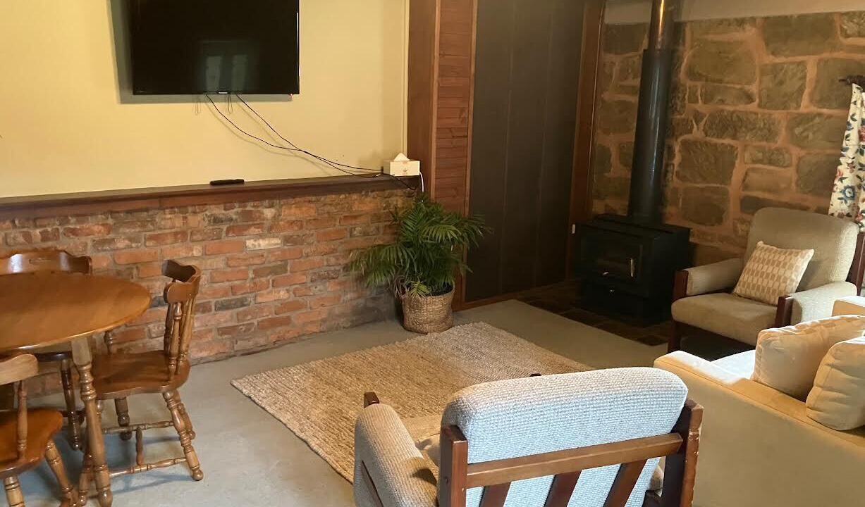 Photo of Livingroom in Hamilton