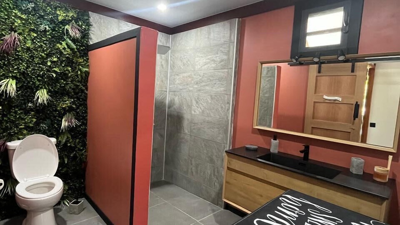 Photo of Bathroom in Ha'apiti