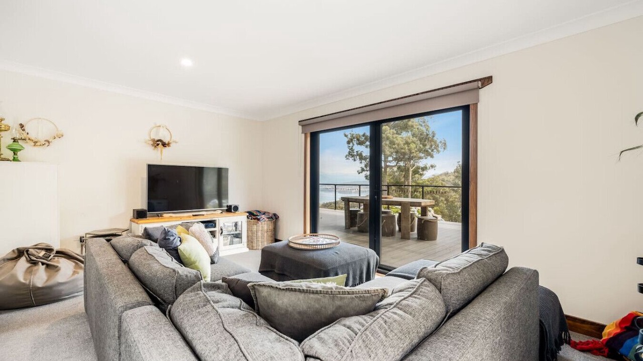 Photo of Livingroom in Deep Bay