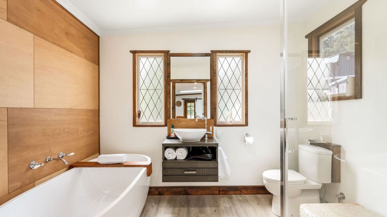 Photo of Bathroom in Deep Bay