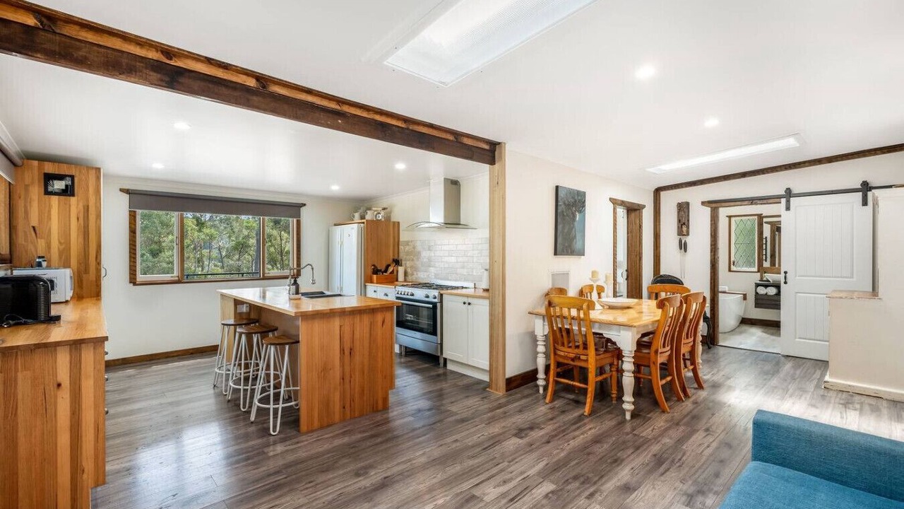 Photo of Kitchen in Deep Bay