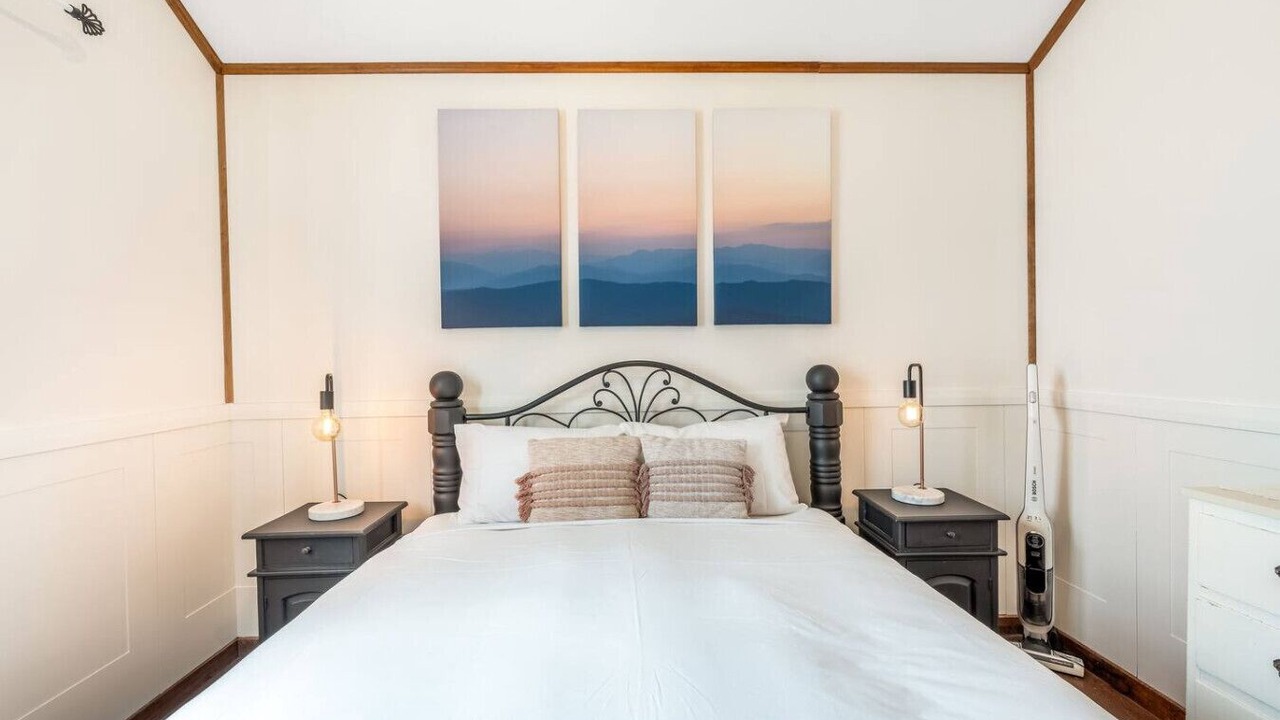 Photo of Bedroom in Deep Bay