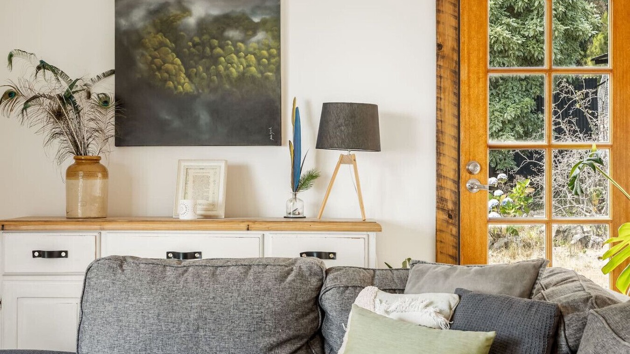 Photo of Livingroom in Deep Bay