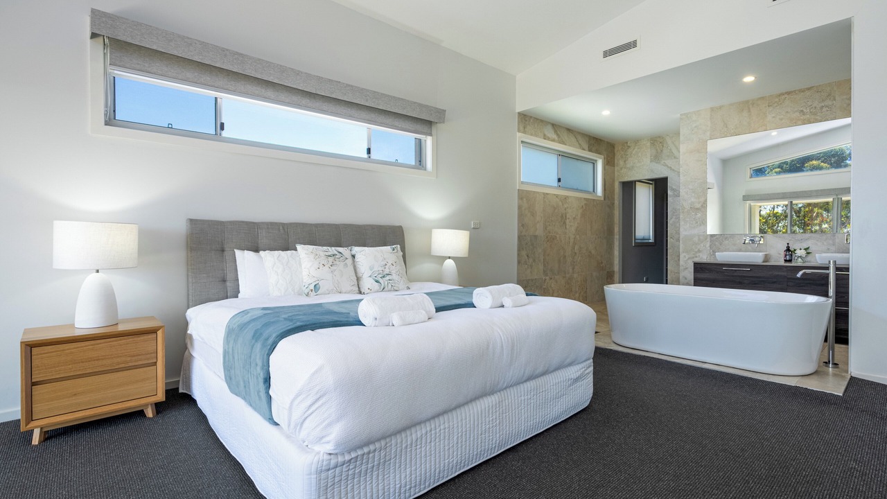 Photo of Bedroom in Shell Cove