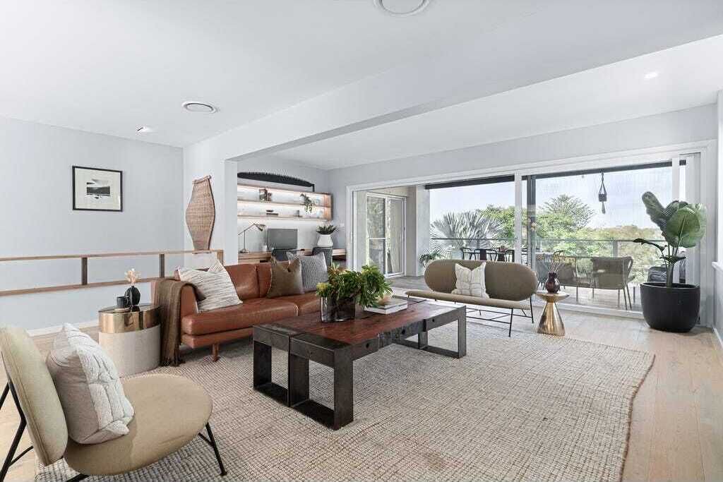 Photo of Livingroom in Newport
