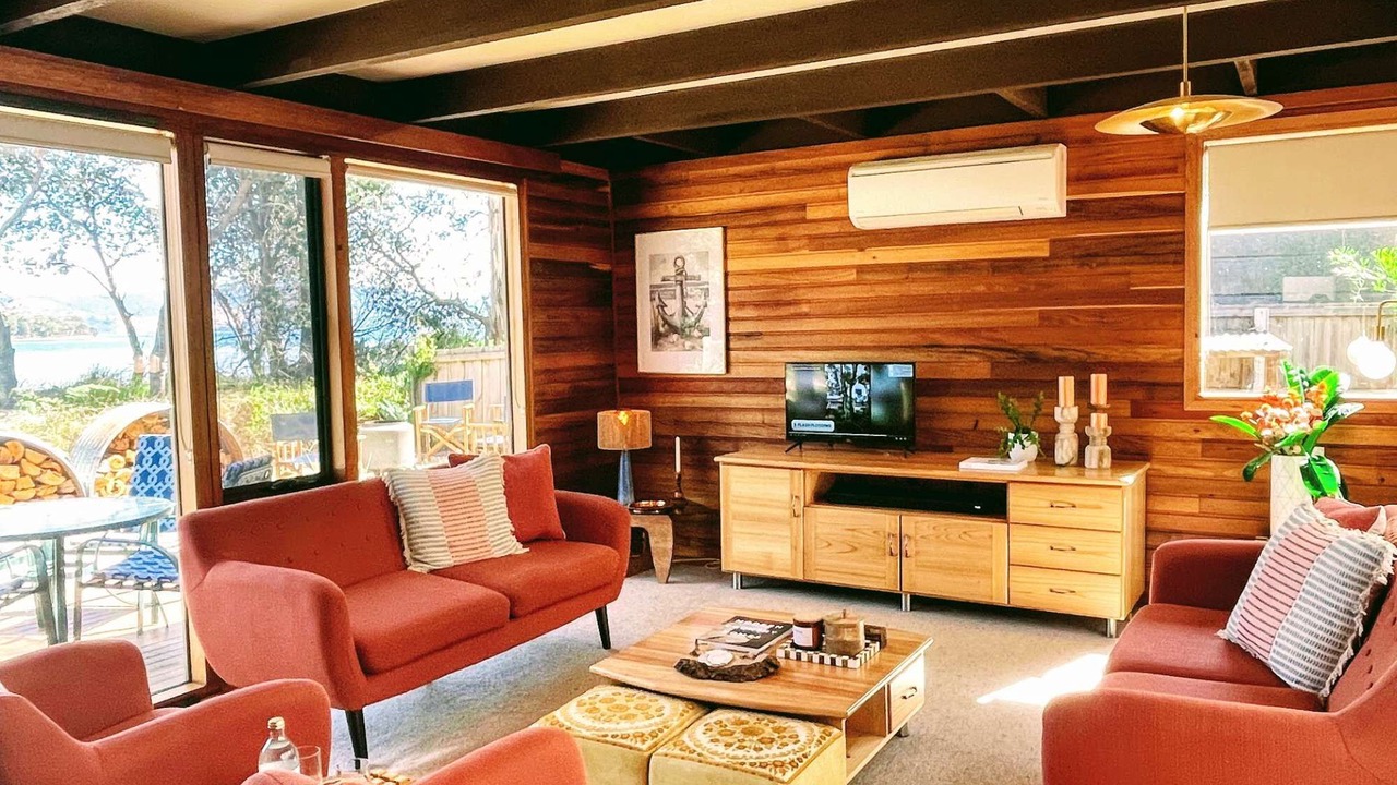 Photo of Livingroom in Garden Island Creek