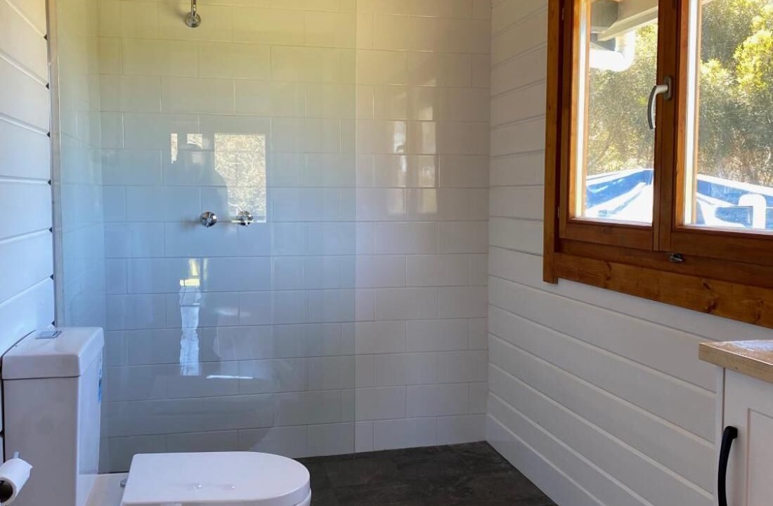 Photo of Bathroom in Brownlow Ki