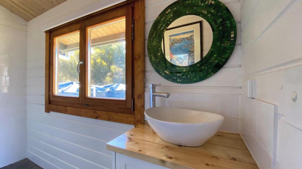 Photo of Bathroom in Brownlow Ki