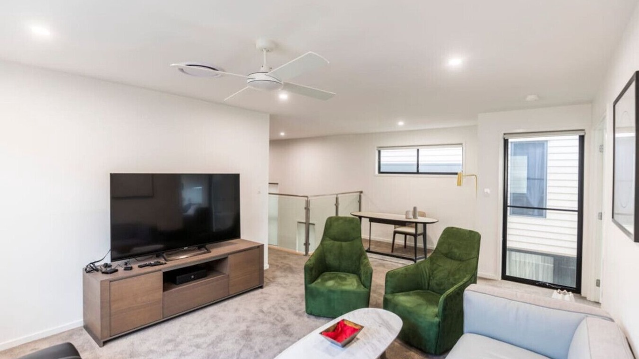 Photo of Livingroom in Helensvale