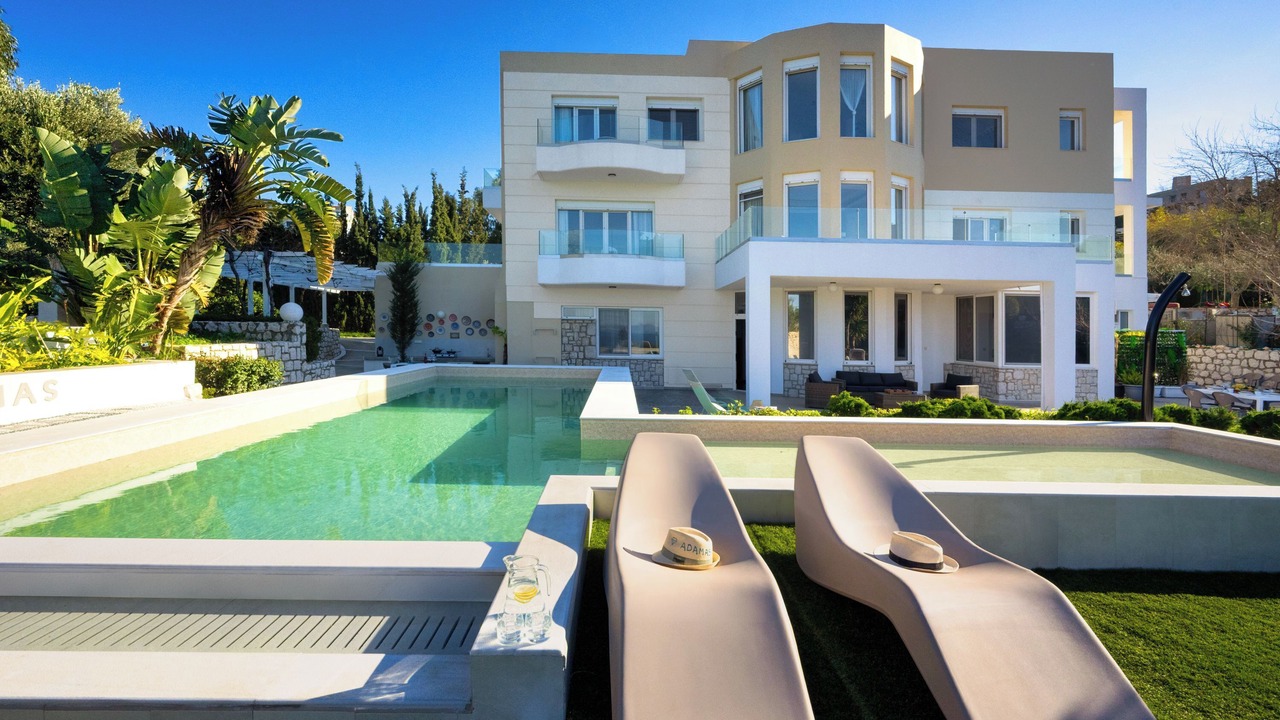 Photo of Outdoor in Ixia