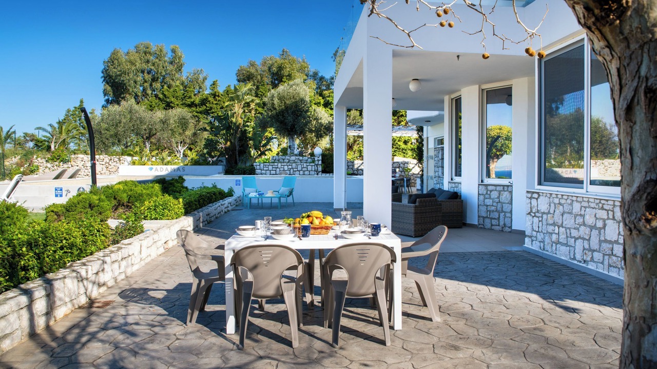 Photo of Outdoor in Ixia
