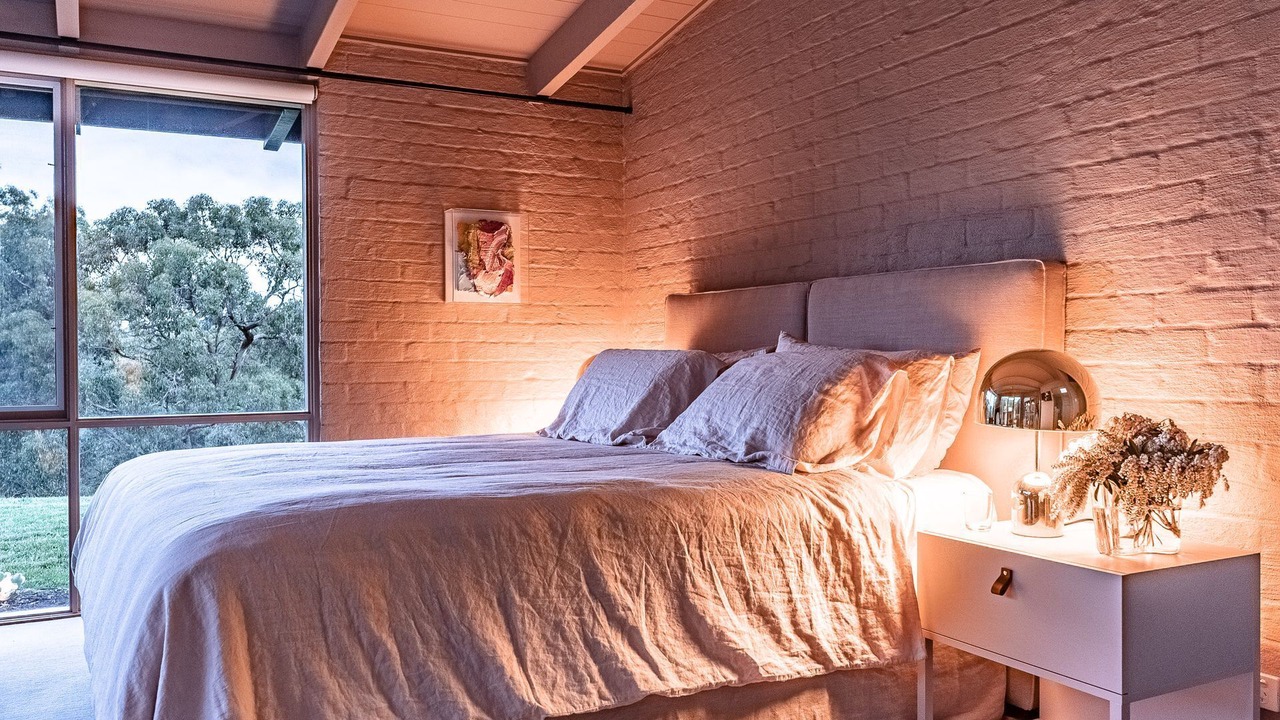 Photo of Bedroom in Red Hill South