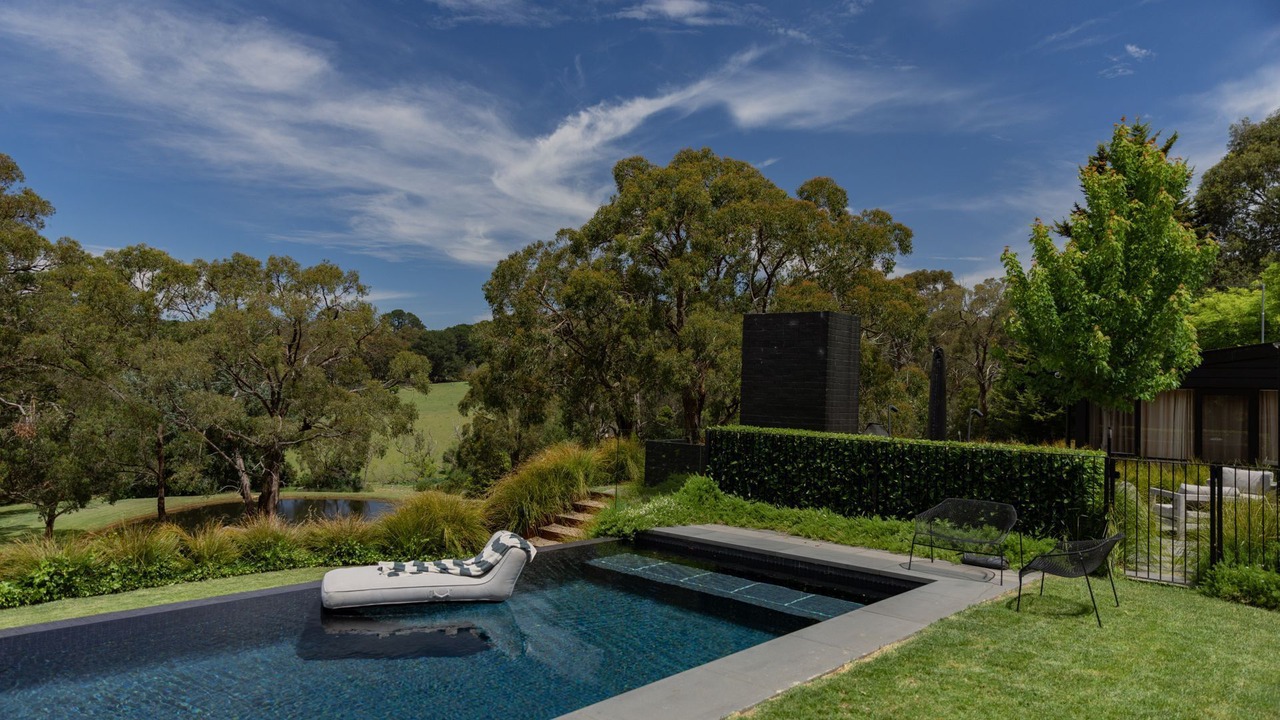 Photo of Outdoor in Red Hill South