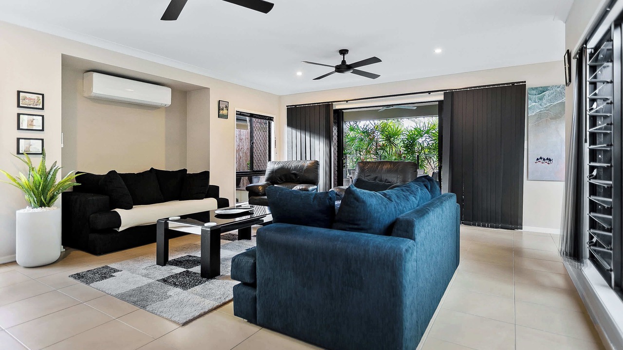 Photo of Livingroom in Kewarra Beach