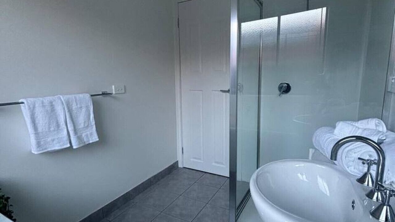 Photo of Bathroom in Doreen