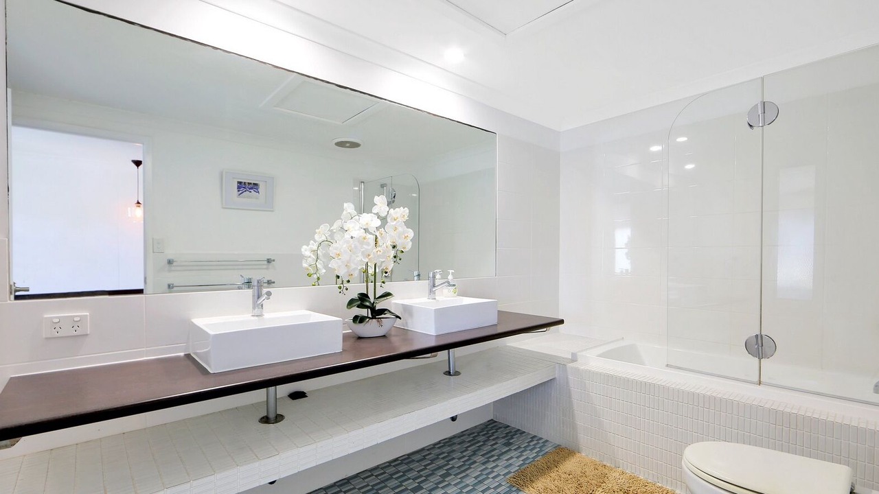 Photo of Bathroom in Woodgate