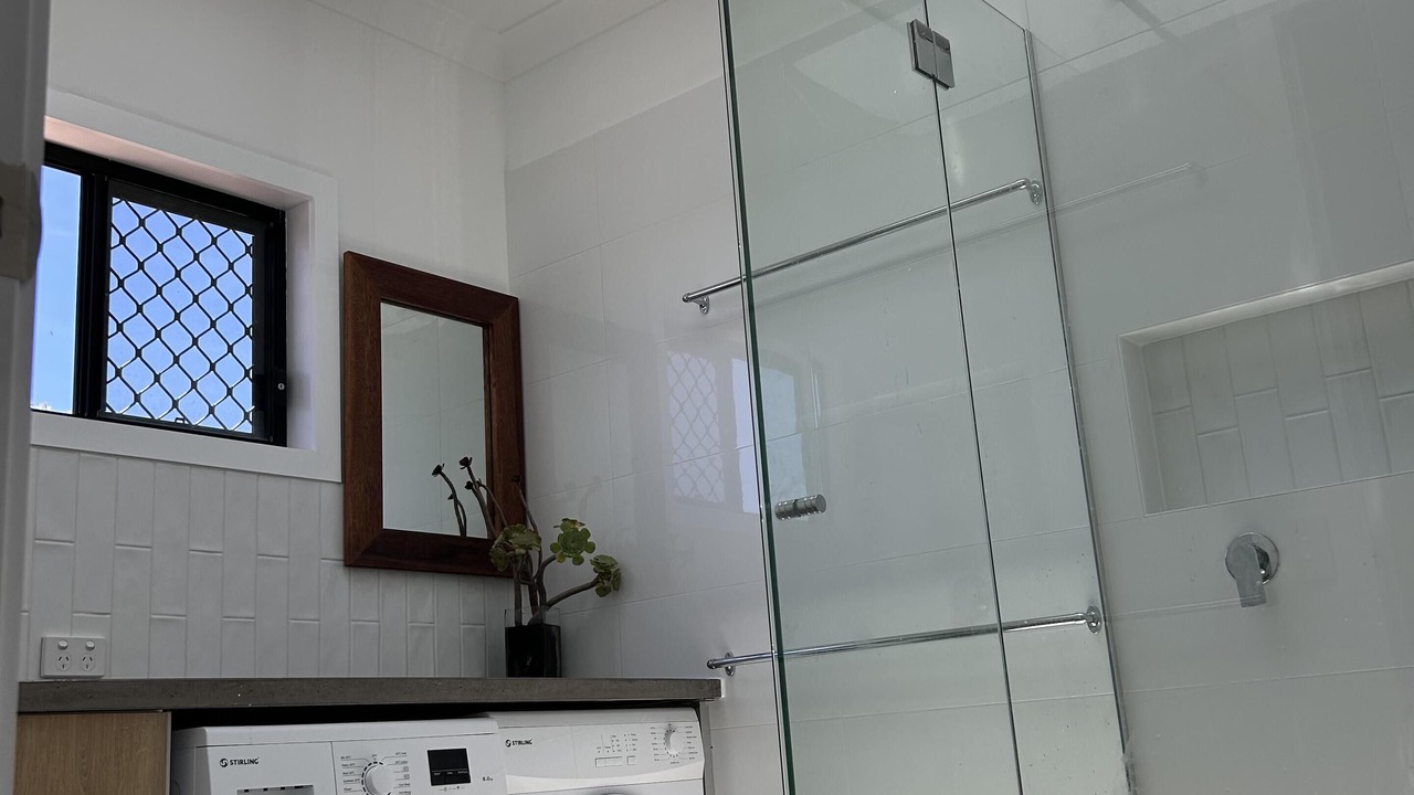 Photo of Bathroom in Warrenben